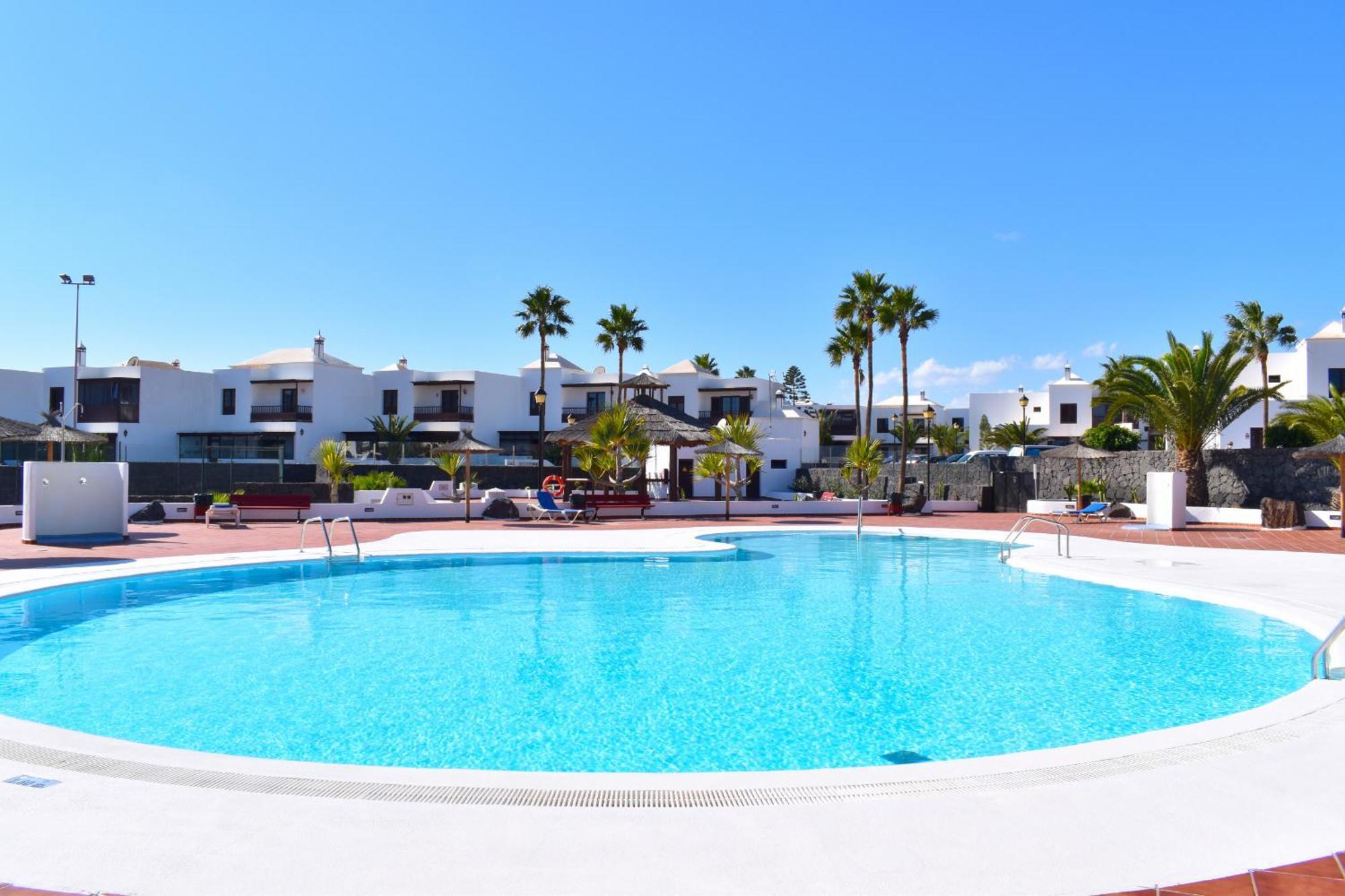 Casahost Casa Ahul Family Time Villa Costa Teguise Dış mekan fotoğraf